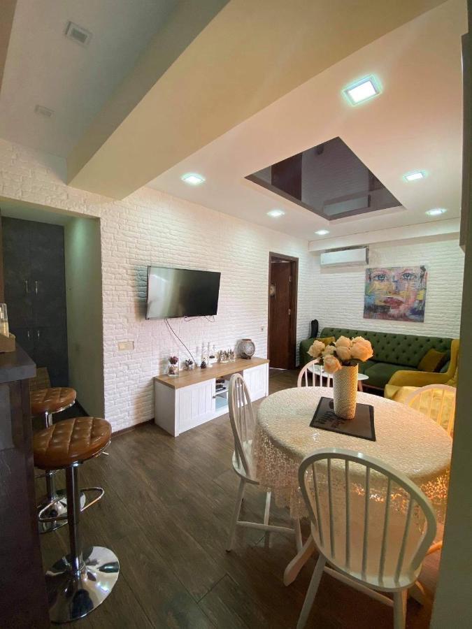 Apartament Victoria Daire Tiflis Dış mekan fotoğraf